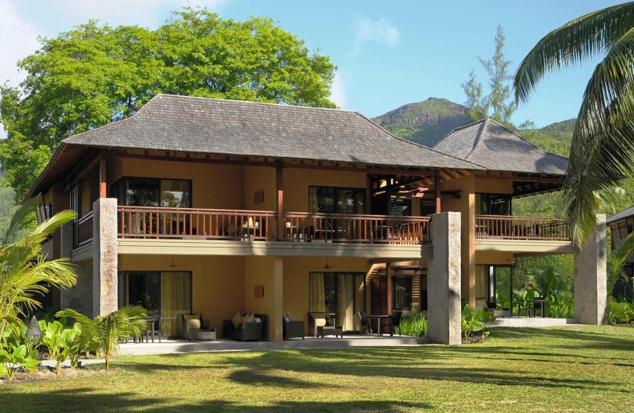 Hotel Constance Ephelia Port Glaud Esterno foto A villa at the resort
