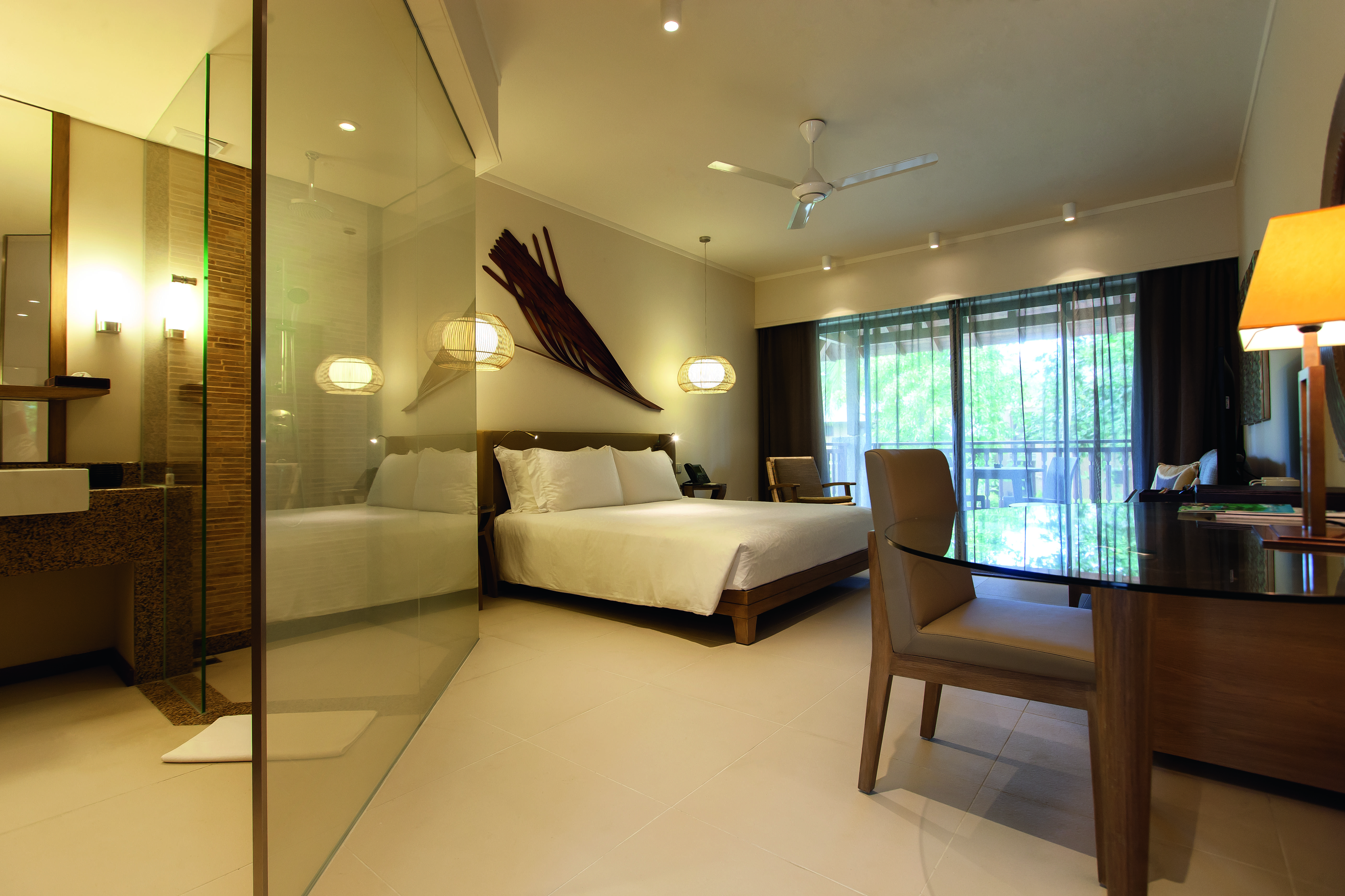 Hotel Constance Ephelia Port Glaud Esterno foto A room at The Park, Hyderabad