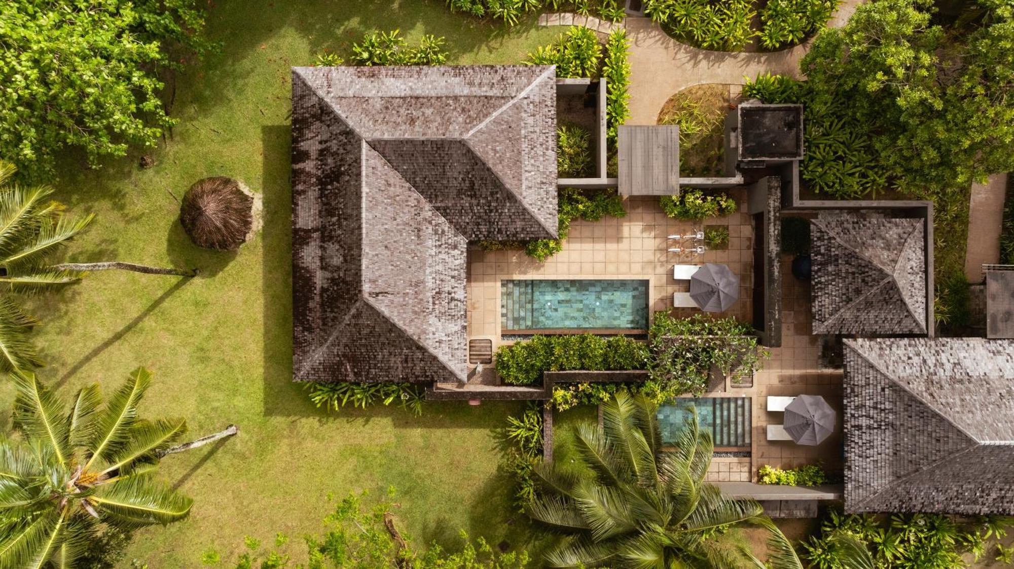 Hotel Constance Ephelia Port Glaud Esterno foto Aerial view of a villa
